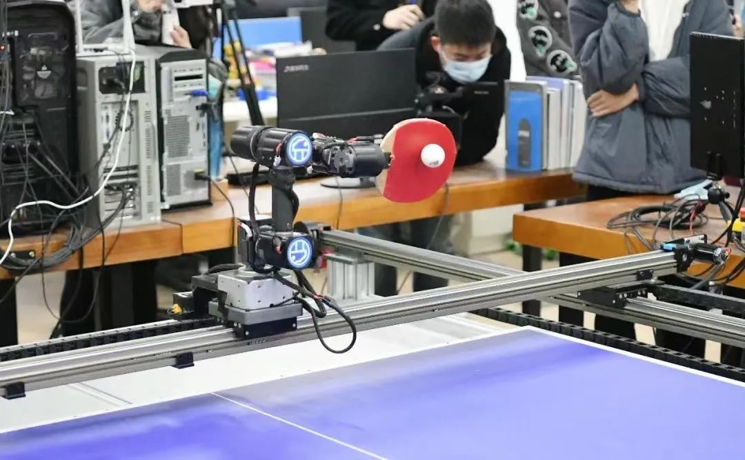 1661169278373179.png 仿生智能机器人3.png